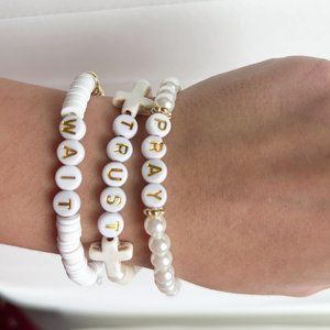 Set of 3 White and Pearl Beaded Bracelets